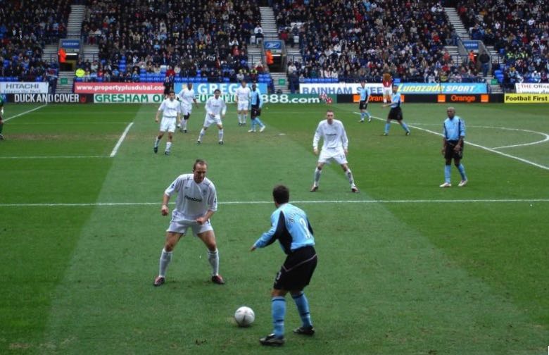 Fulham playing the Bolton Wanderers 